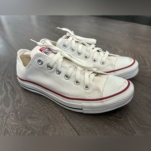 Converse Chuck Taylor Sneakers Size 7M/9W
